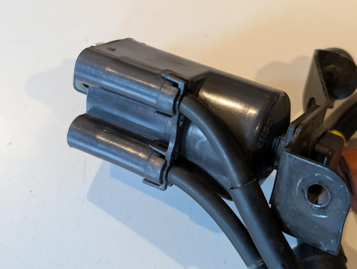 Yamaha GTS1000A 4BH Zündspule Zylinder 1+4 4BH-82310-00 inkl. Halter