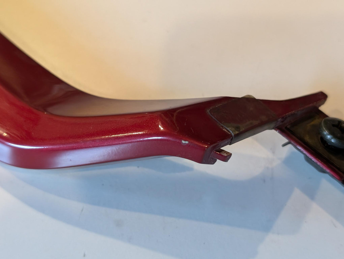 Yamaha GTS1000A 4BH untere Rücklichtverkleidung rot 4BH-2172X-00, gebraucht