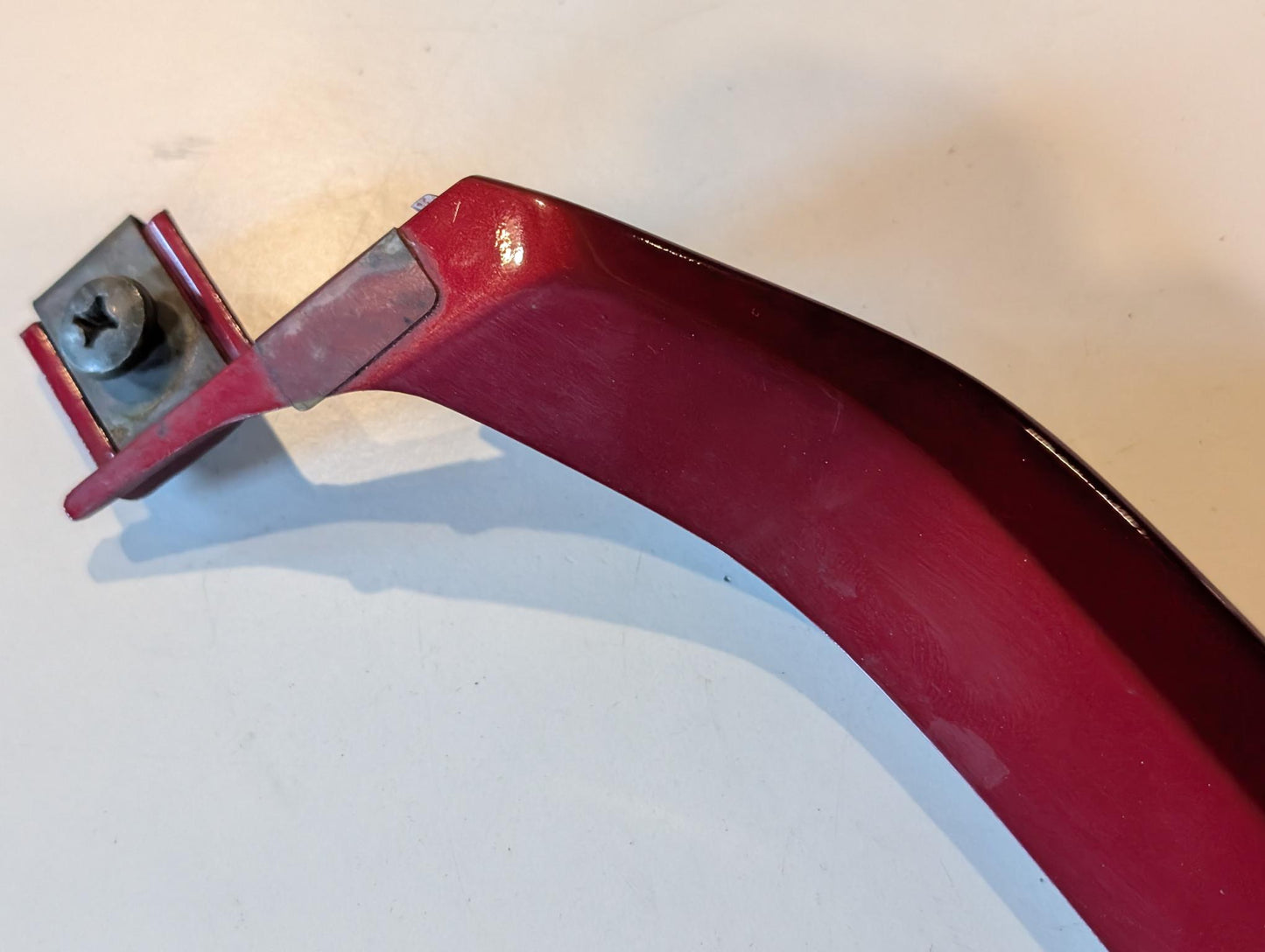 Yamaha GTS1000A 4BH untere Rücklichtverkleidung rot 4BH-2172X-00, gebraucht