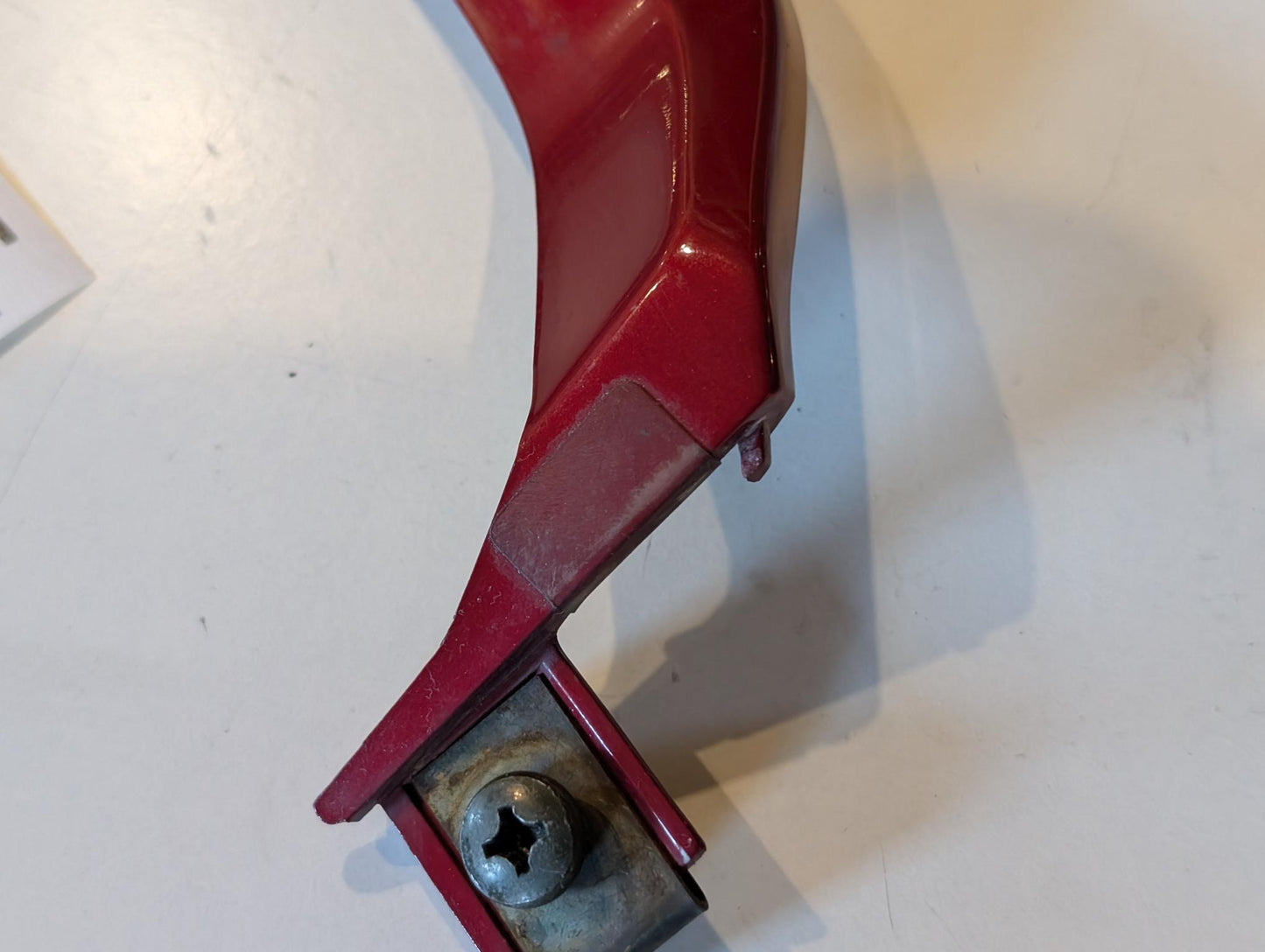 Yamaha GTS1000A 4BH untere Rücklichtverkleidung rot 4BH-2172X-00, gebraucht